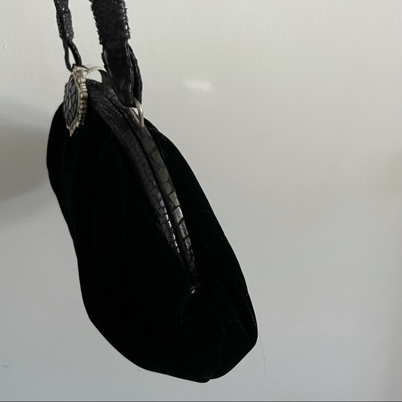 Adrianna papell black velvet handbag with snakeskin trim - Picture 5 of 11